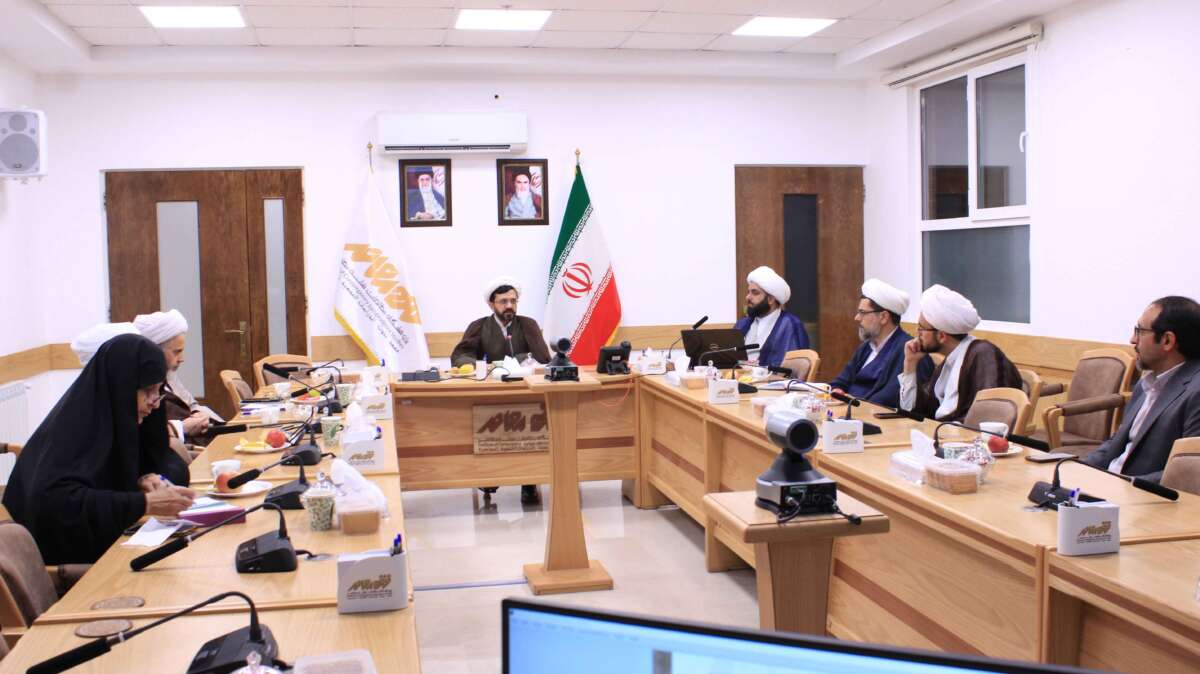 التفریق بین الشؤون الولائیة وغیر الولائیة للمرجع فی مسألة مرجعیة النساء