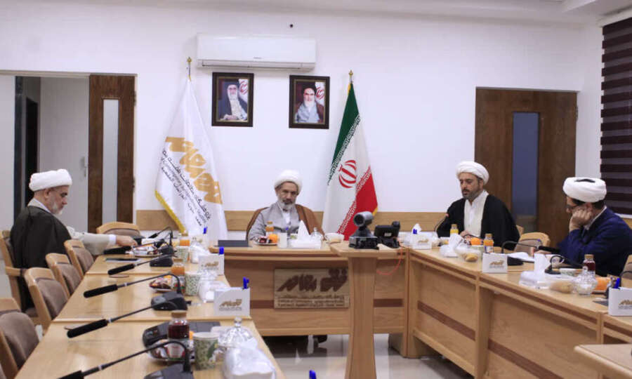 بررسی الحدود والروابط بين فقه الأخلاق وفقه التربية؛ في الجلسة العلمية لمركز الدراسات الفقه المعاصر